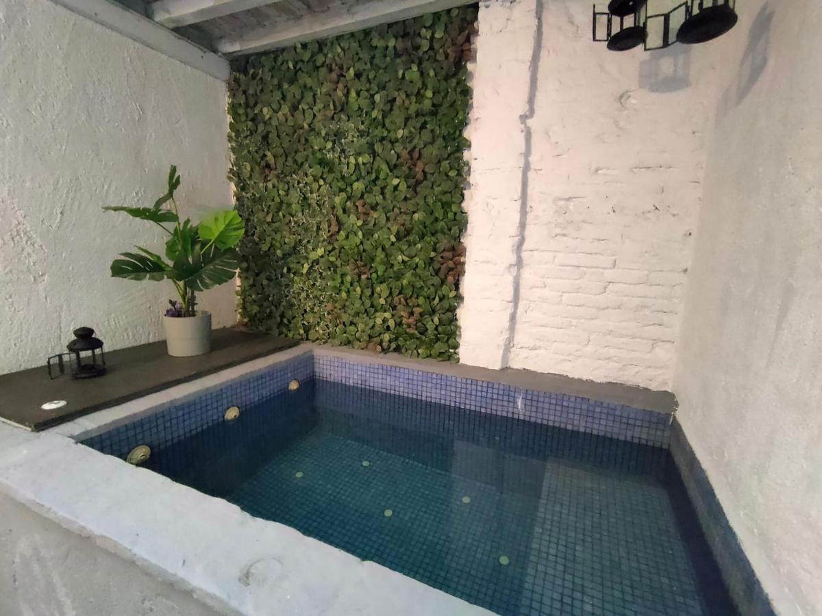 Pequeno Alojamiento Con Mini Piscina - No Climatizada Valencia Ngoại thất bức ảnh